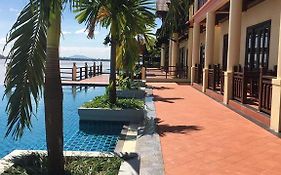 โรงแรม ปอน อารีนา